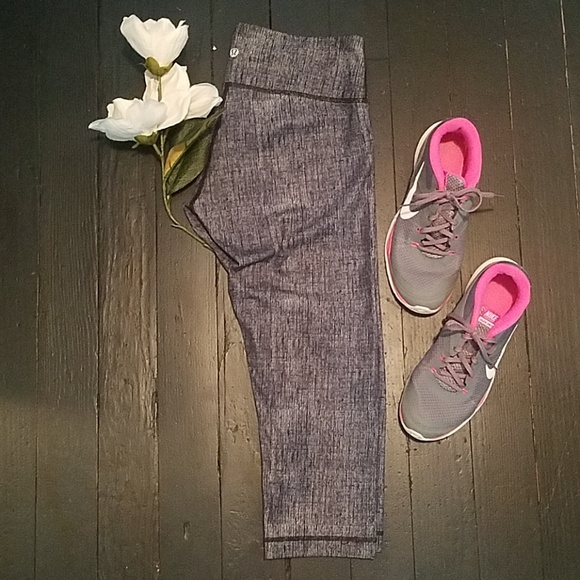 lululemon athletica Pants - 💍Lululemon capris